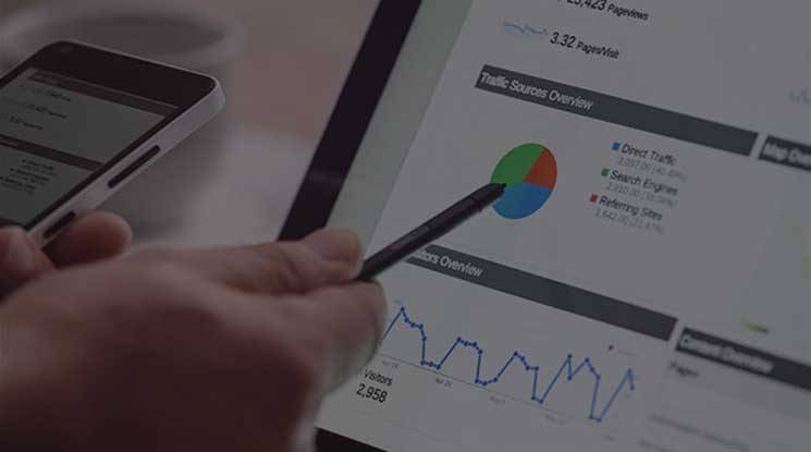 12 CRITICAL MISTAKES SMALL BUSINESS <br /><strong>OWNERS MAKE WHEN MARKETING THEIR BUSINESS ONLINE</strong>